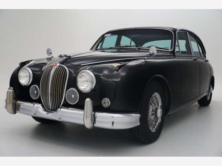Thumbnail Photo undefined for 1967 Jaguar Mark II